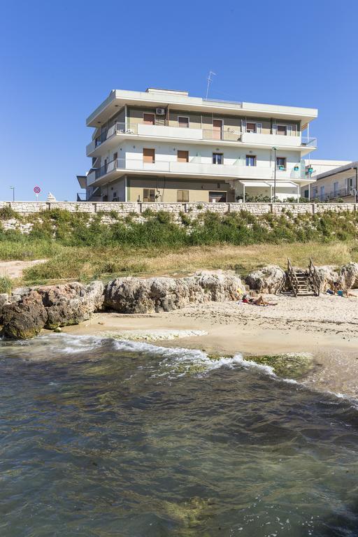 Casetta Sul Mare A モノーポリ エクステリア 写真